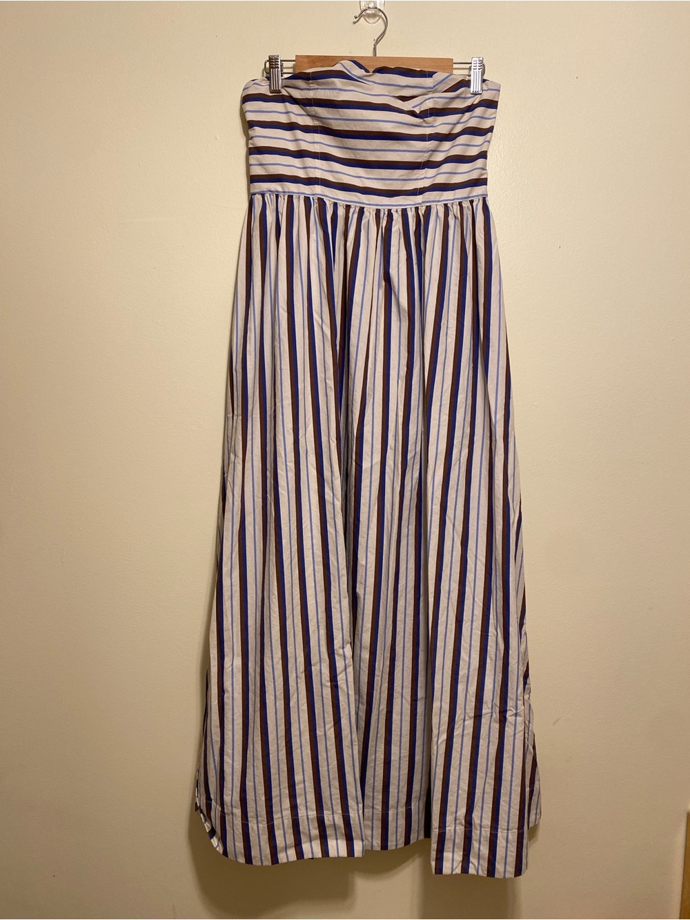 VRG GRL Striped Strapless Maxi Dress in Blue and White. Size M